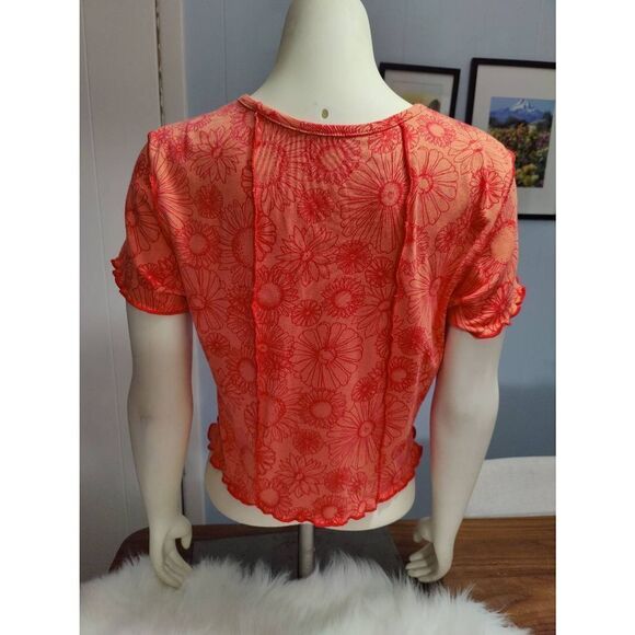 SO Cropped T-Shirt NWOT - Picture 3 of 4